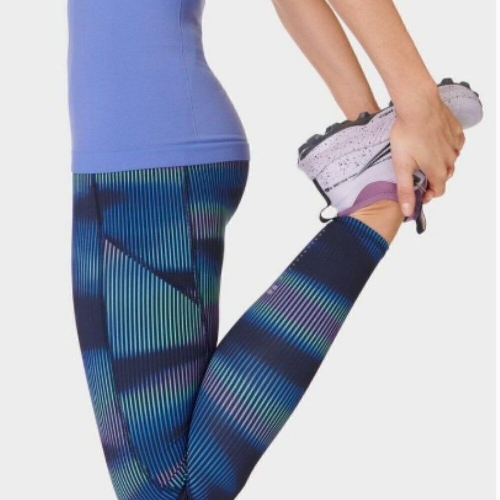 Sweaty Betty Zero Gravity Full length in Blue Abstract Print in  Size 4-6